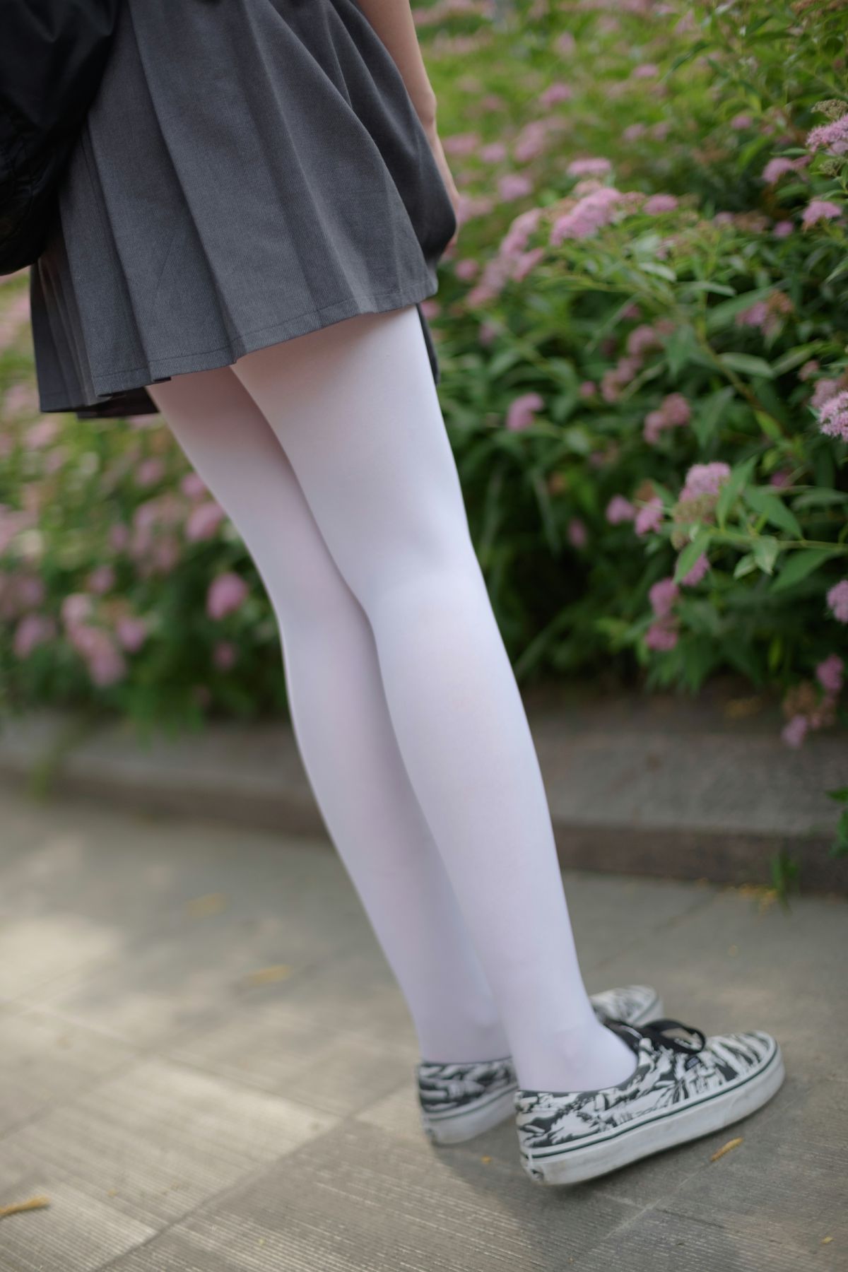 [森萝财团]R15-014白丝妹妹游园 – COSPLAY