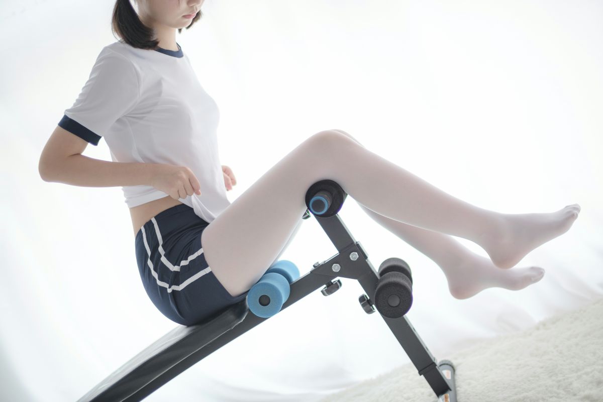 [森萝财团]R15-013白丝运动少女 – COSPLAY