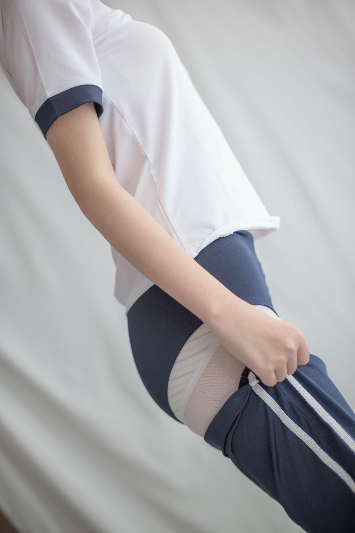 [森萝财团]R15-013白丝运动少女 – COSPLAY