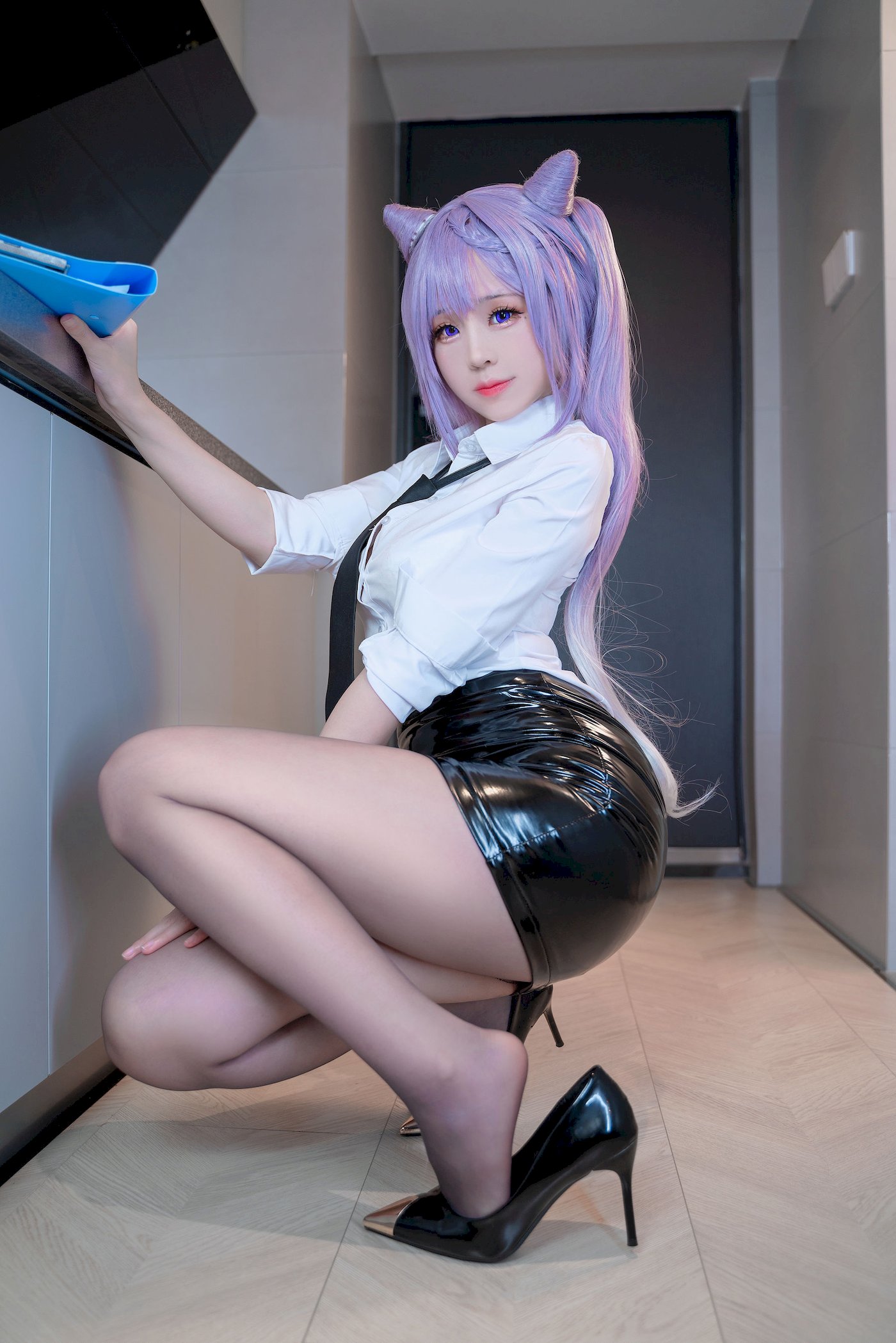 邻家少女miko酱ww黑丝美腿职场OL白领风格清纯写真 – 美女 –