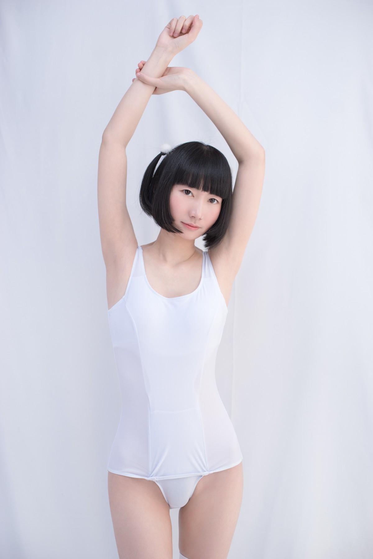 [轻兰映画写真]SPL.001 白色纯情丝袜秀 – COSPLAY