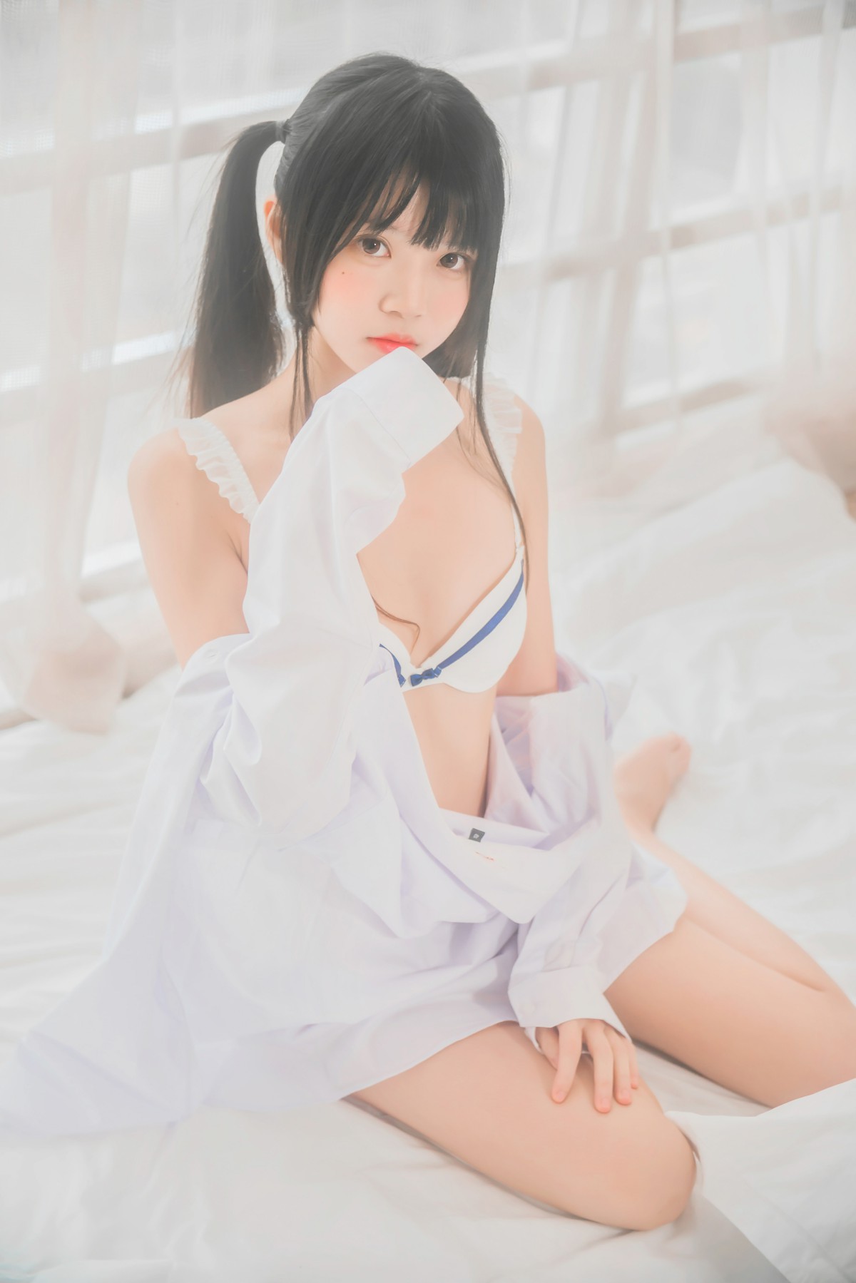 [桜桃喵]桜桃未熟-白衬衫双马尾 – COSPLAY
