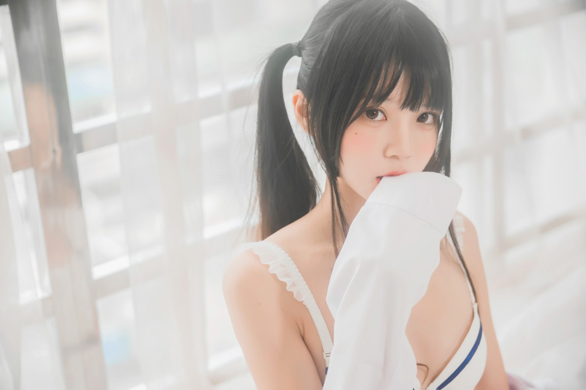 [桜桃喵]桜桃未熟-白衬衫双马尾 – COSPLAY