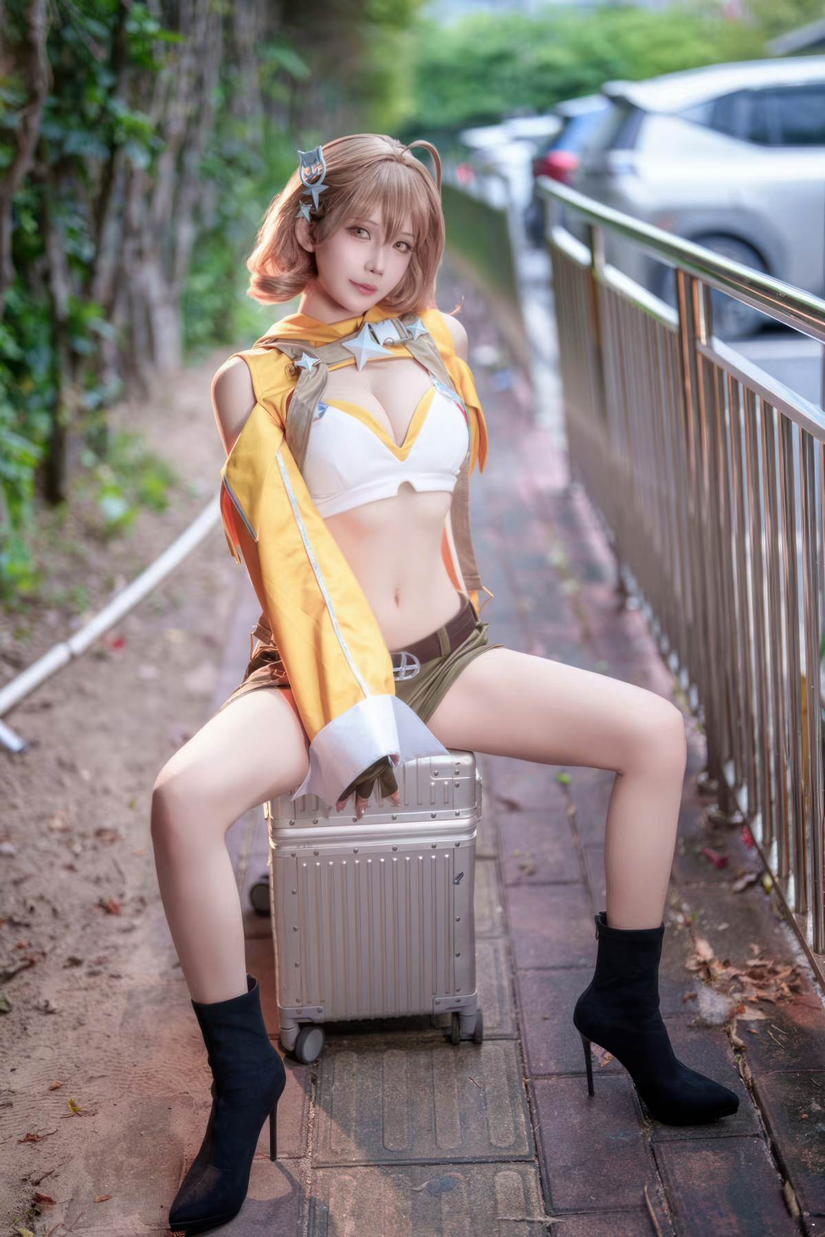 抱走莫子aa – Nikke胜利女神 阿妮斯：超级巨星舞台装美腿游戏角色 23P