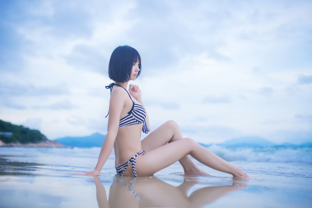 白金Saki写真 – 水着 – COSPLAY