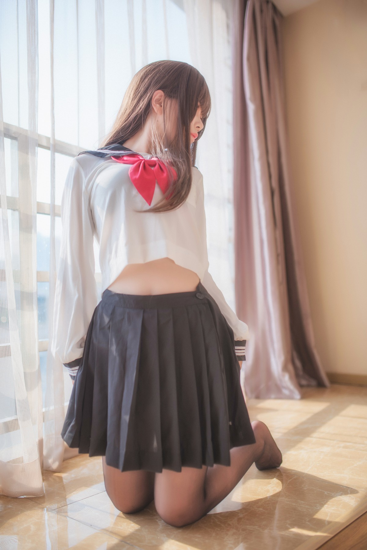 白金Saki写真 – 半透明水手服 – COSPLAY