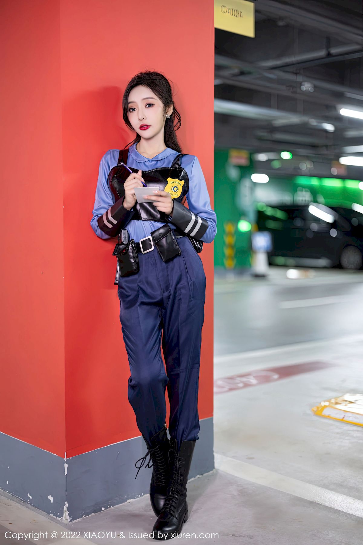 [语画界XIAOYU] Vol.929 女神王馨瑶yanni – 女警制服+灰丝制服性感写真