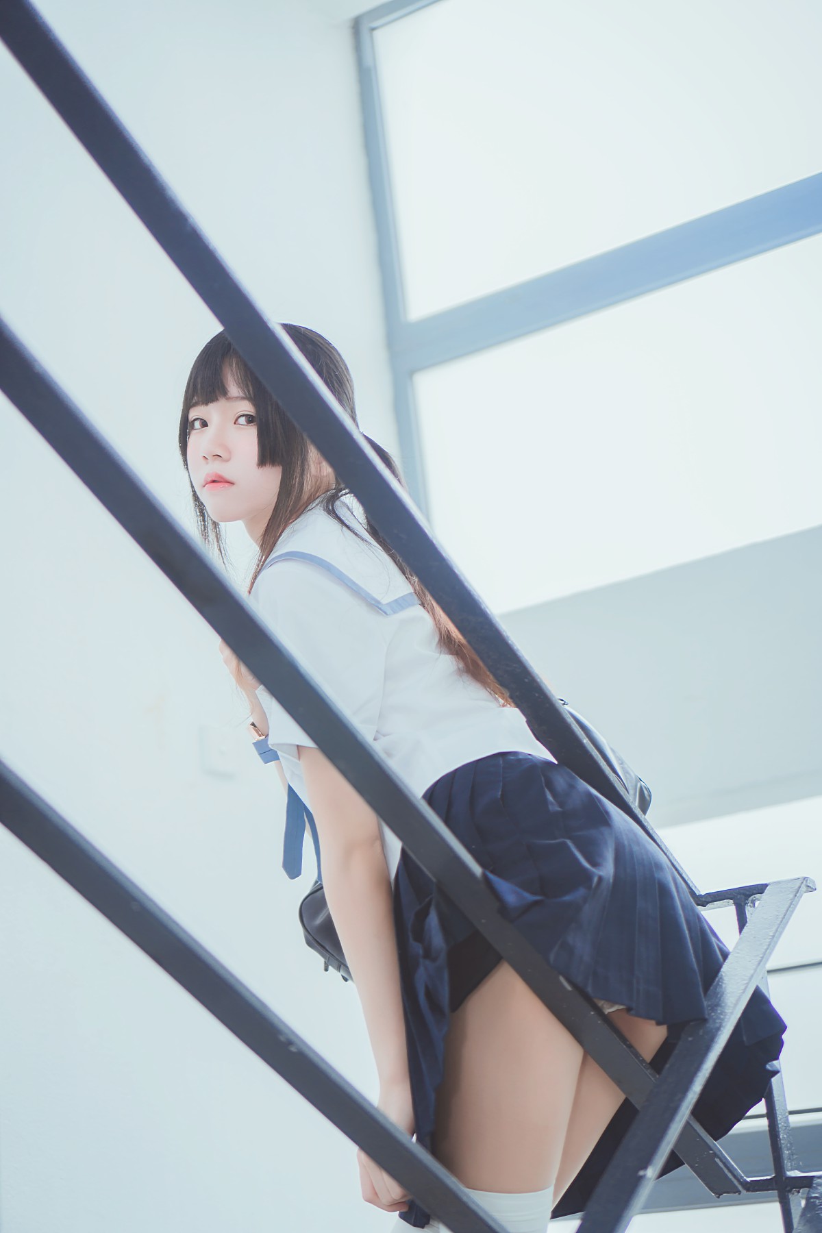 萝莉风COS 桜桃喵 – 蓝白水手服 – COSPLAY