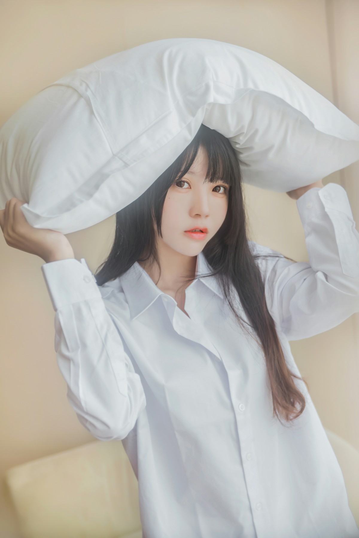 萝莉风COS 桜桃喵 – 白衬衫散发 – COSPLAY