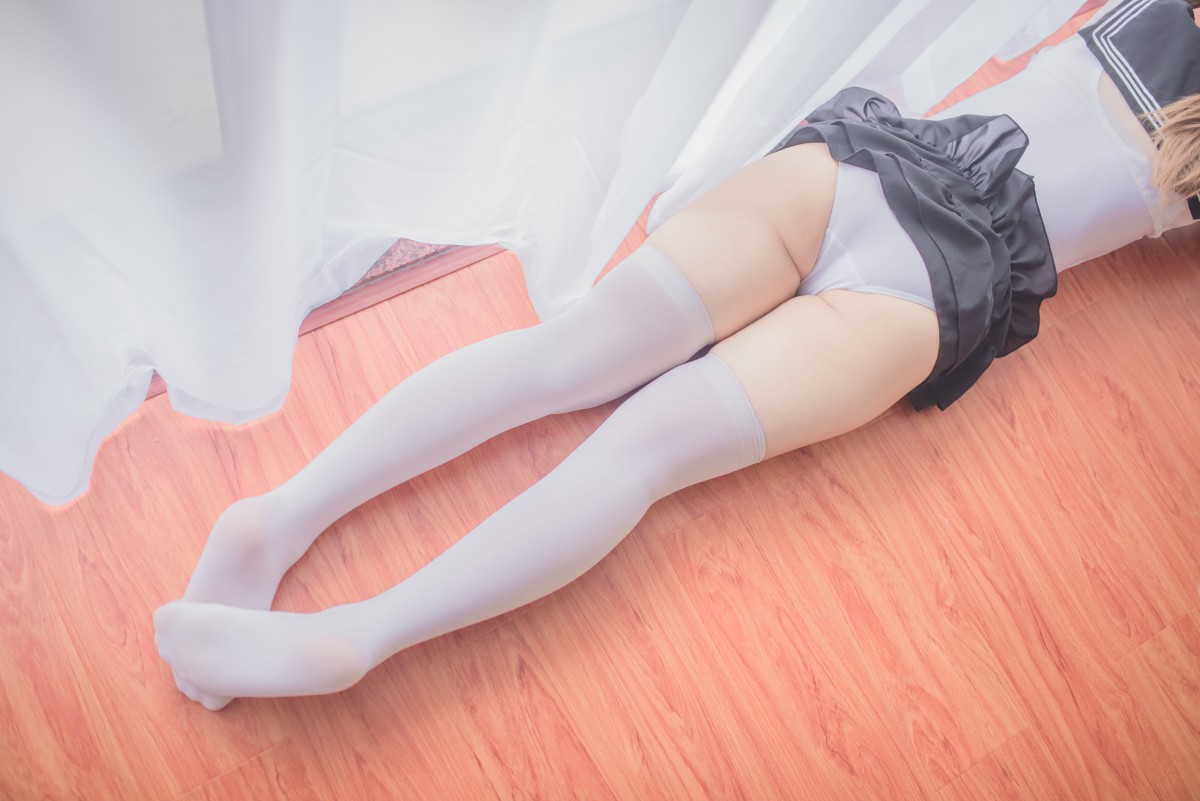 白金Saki写真 – 学生服 – COSPLAY