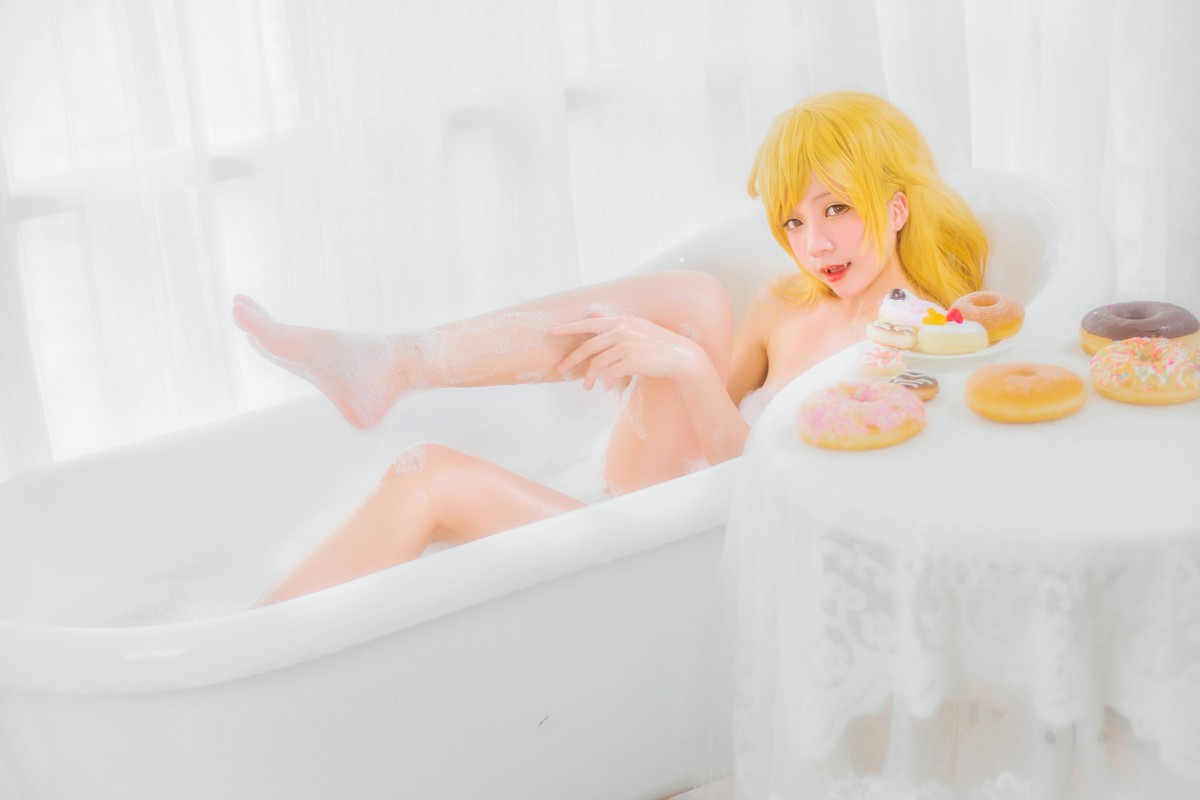 萝莉风COS 桜桃喵 – 小忍浴缸 – COSPLAY