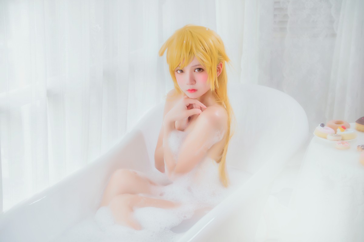 萝莉风COS 桜桃喵 – 小忍浴缸 – COSPLAY