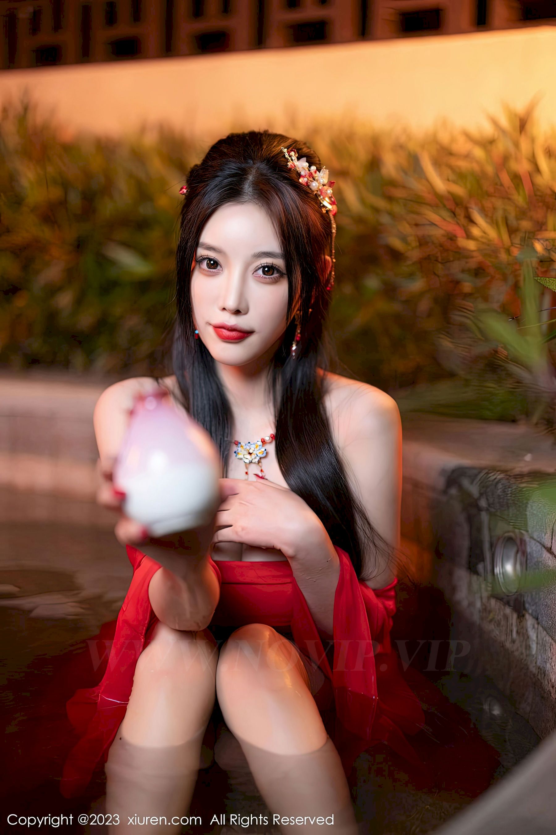 [秀人XiuRen] No.6149 女神杨晨晨Yome – 半透红色丝绸洁白如玉海南岛旅拍