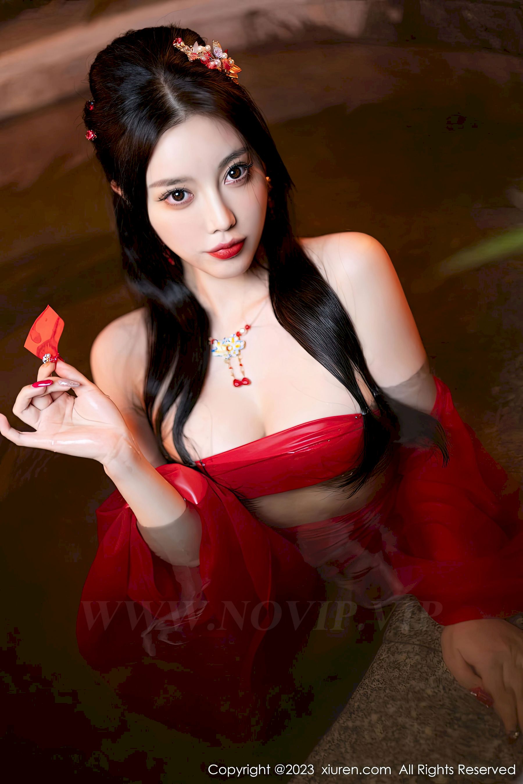[秀人XiuRen] No.6149 女神杨晨晨Yome – 半透红色丝绸洁白如玉海南岛旅拍