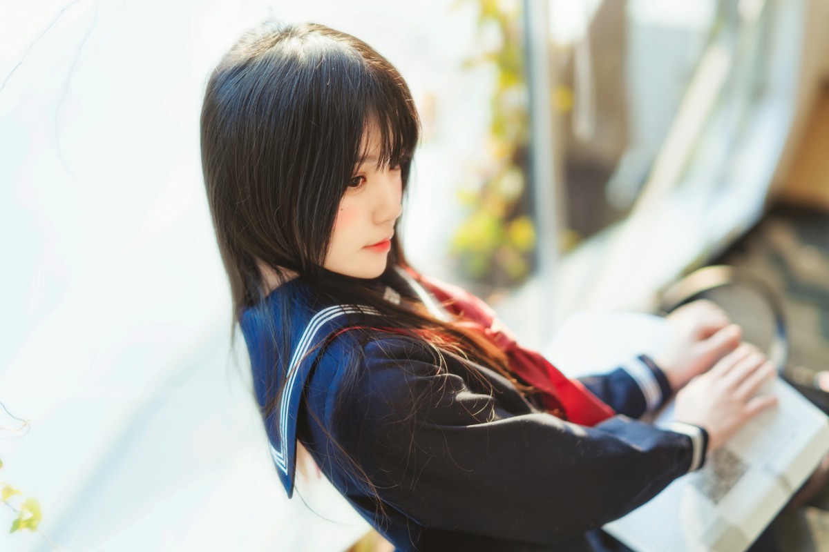 萝莉风COS 桜桃喵 – 黑色水手服 – COSPLAY