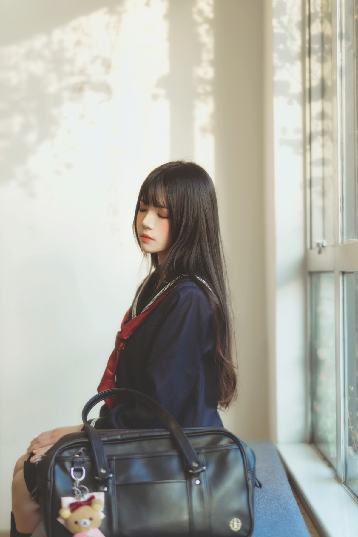 萝莉风COS 桜桃喵 – 黑色水手服 – COSPLAY