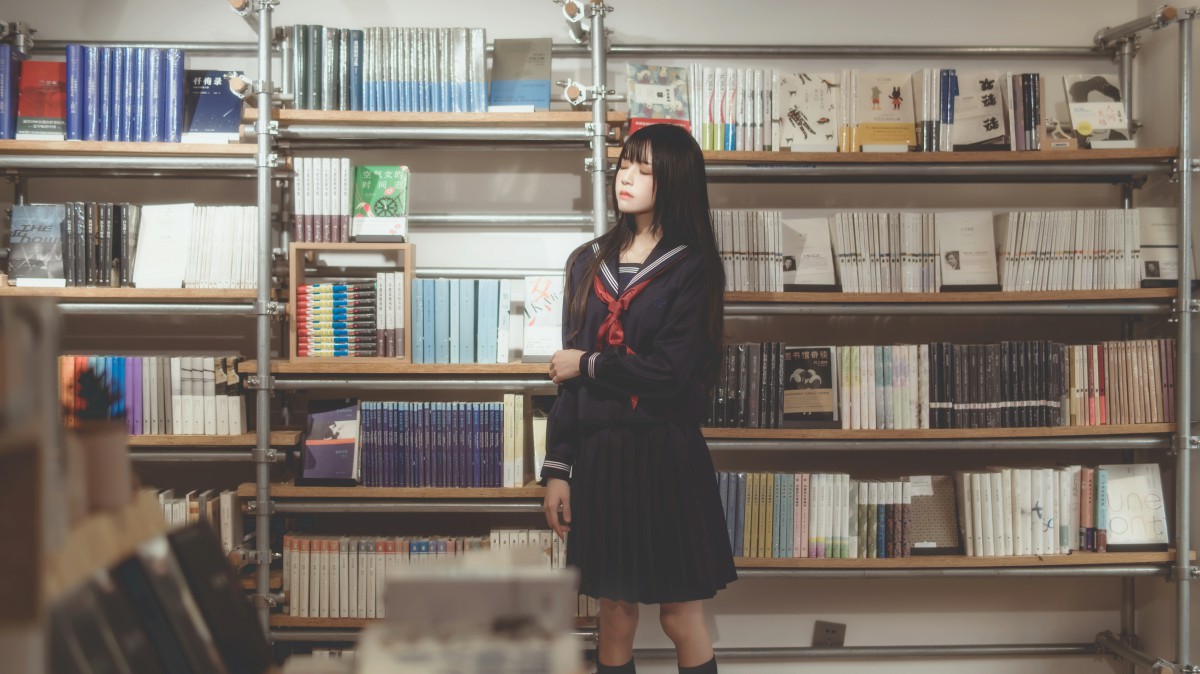 萝莉风COS 桜桃喵 – 黑色水手服 – COSPLAY