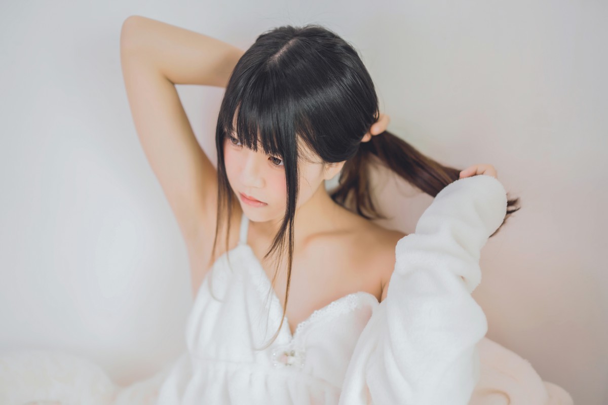 萝莉风COS 桜桃喵 – 冬眠 – COSPLAY