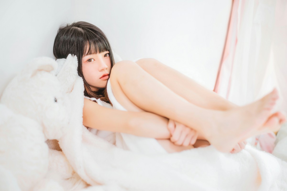 萝莉风COS 桜桃喵 – 冬眠 – COSPLAY