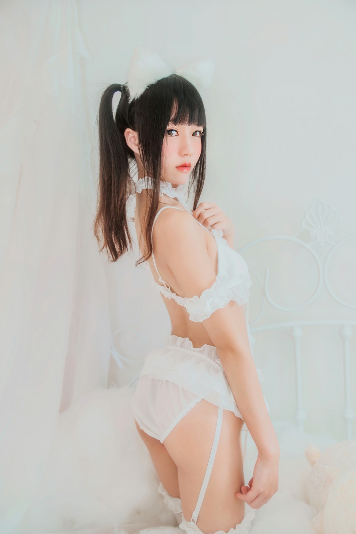 萝莉风COS 桜桃喵 – 白猫 – COSPLAY