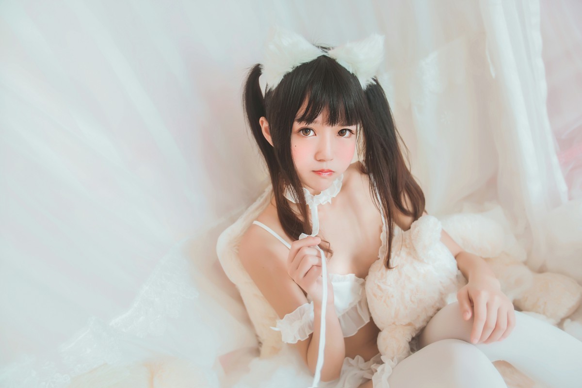 萝莉风COS 桜桃喵 – 白猫 – COSPLAY