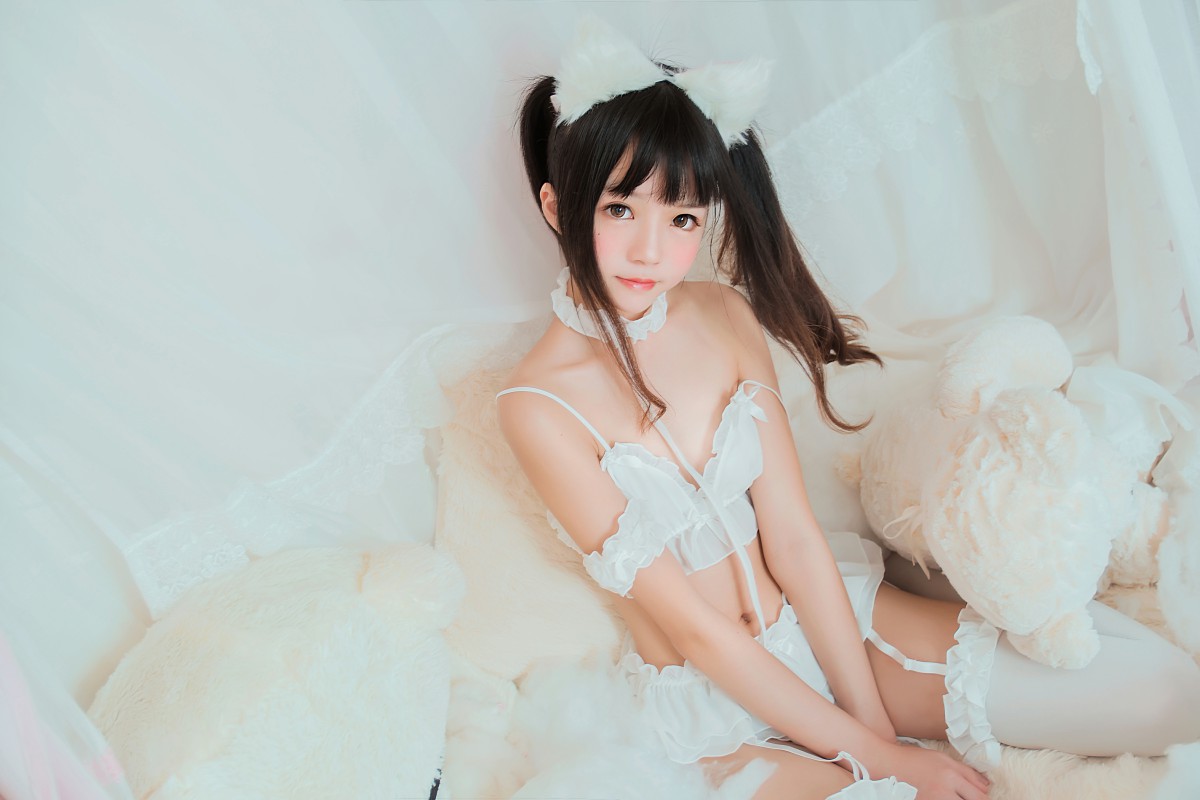 萝莉风COS 桜桃喵 – 白猫 – COSPLAY