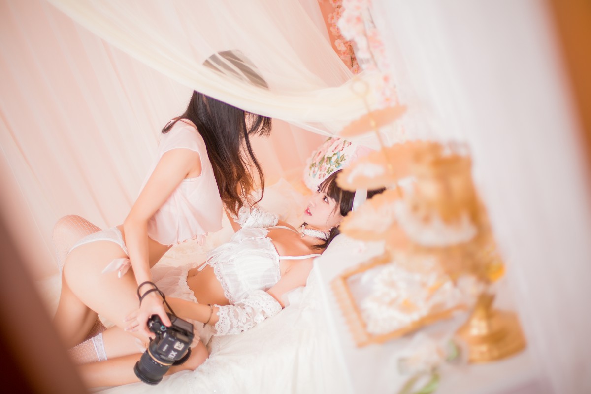 萝莉风COS 桜桃喵&amp;amp;鳗鱼霏子 – 百合 – COSPLAY