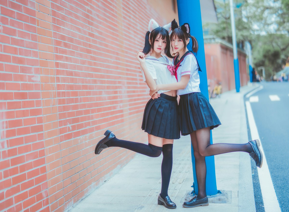 萝莉风COS 桜桃喵&amp;amp;疯猫ss – JK百合2 – COSPLAY