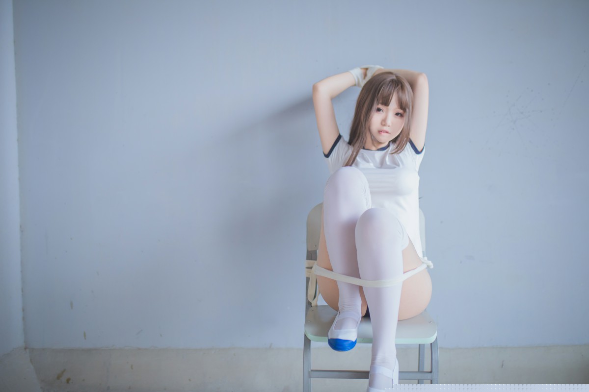 性感人气COSER Yoko宅夏Cos – 白丝捆绑 – COSPLAY