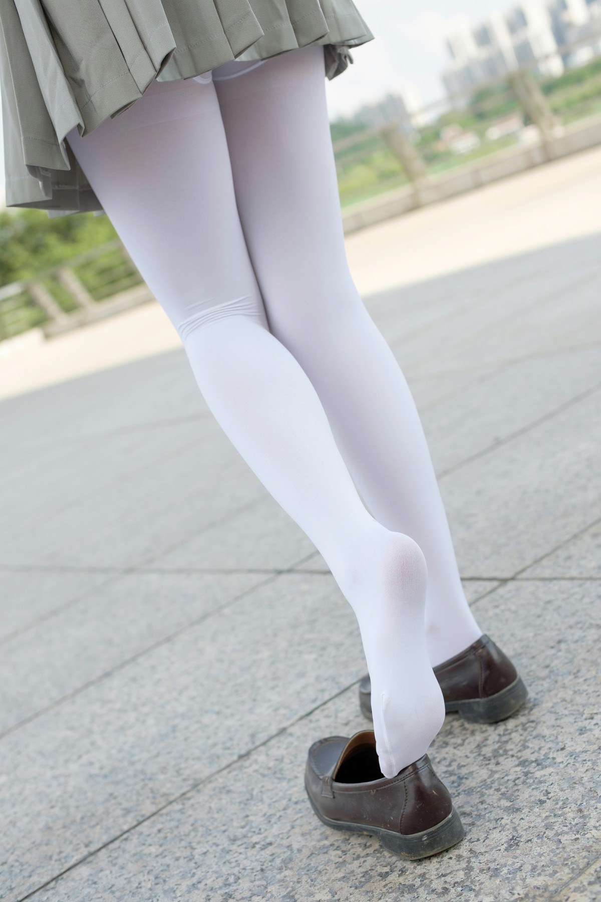 [森萝财团]R15-026JK白丝户外 – COSPLAY