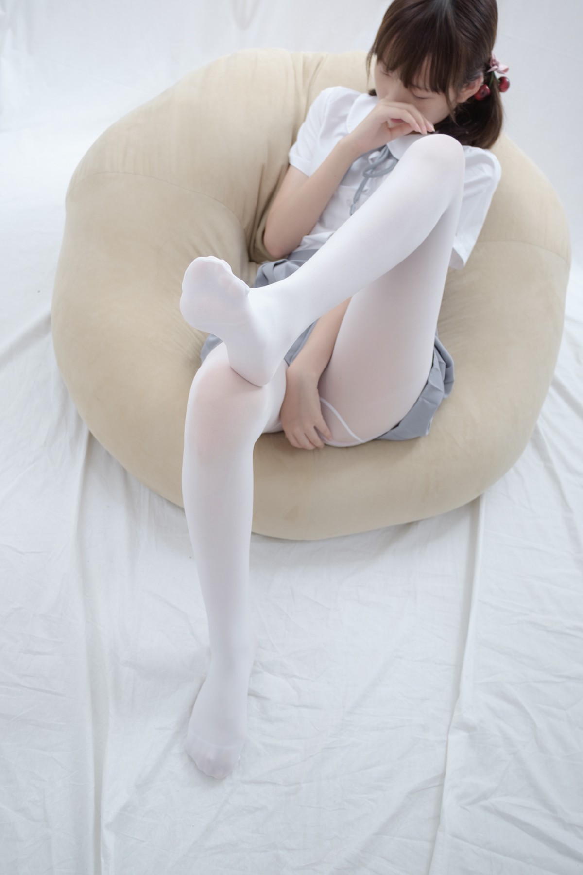 [森萝财团]R15-025白丝足控 – COSPLAY