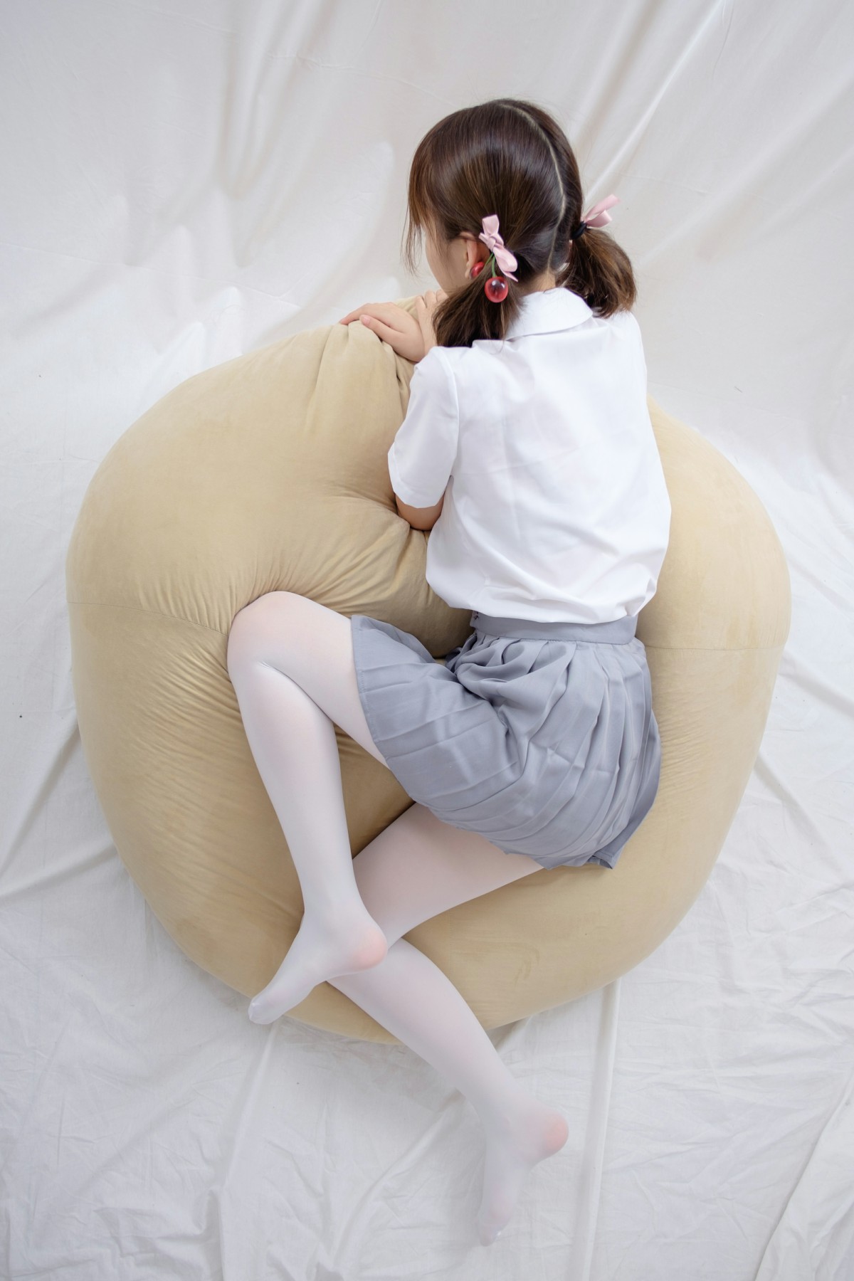 [森萝财团]R15-025白丝足控 – COSPLAY