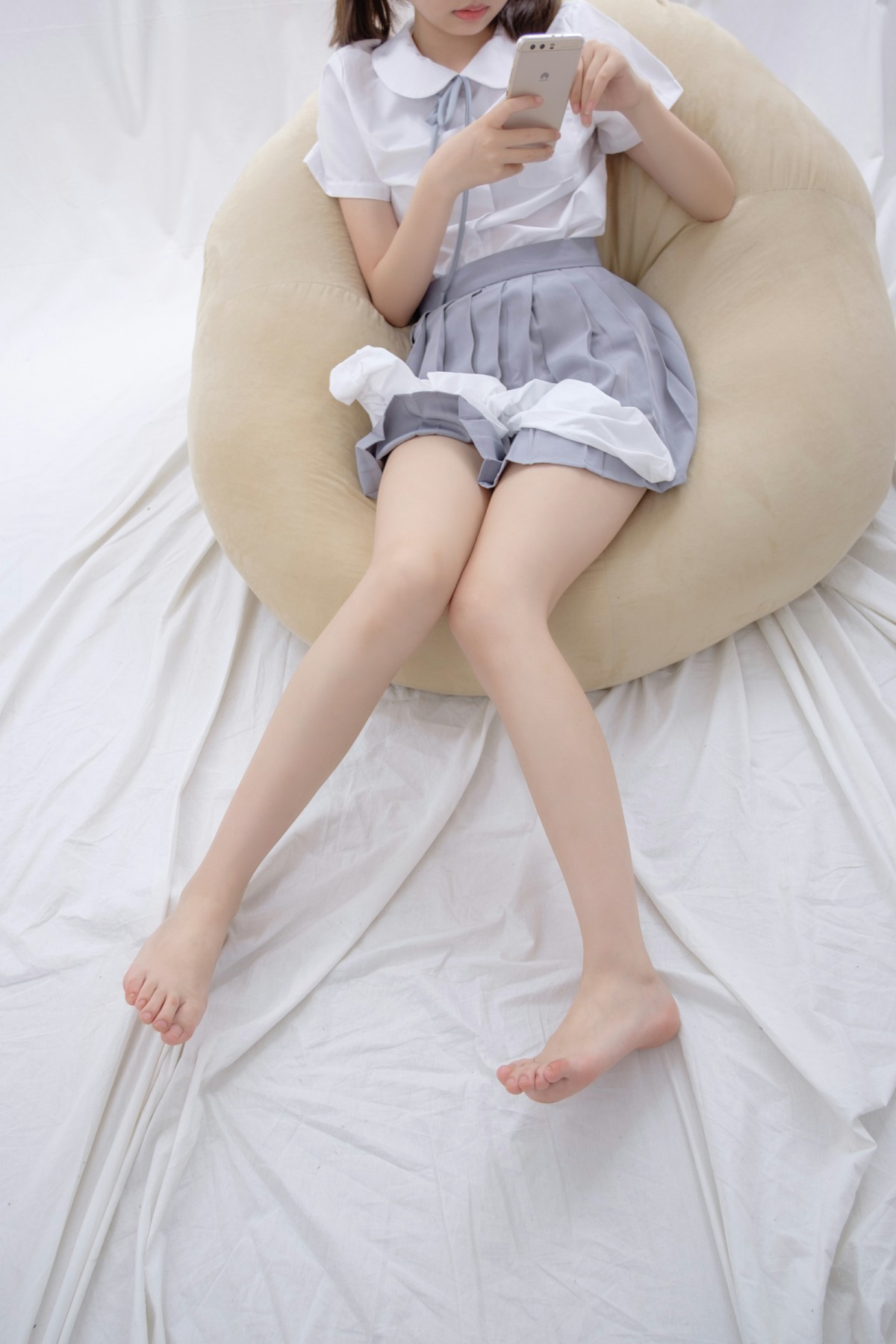[森萝财团]R15-025白丝足控 – COSPLAY