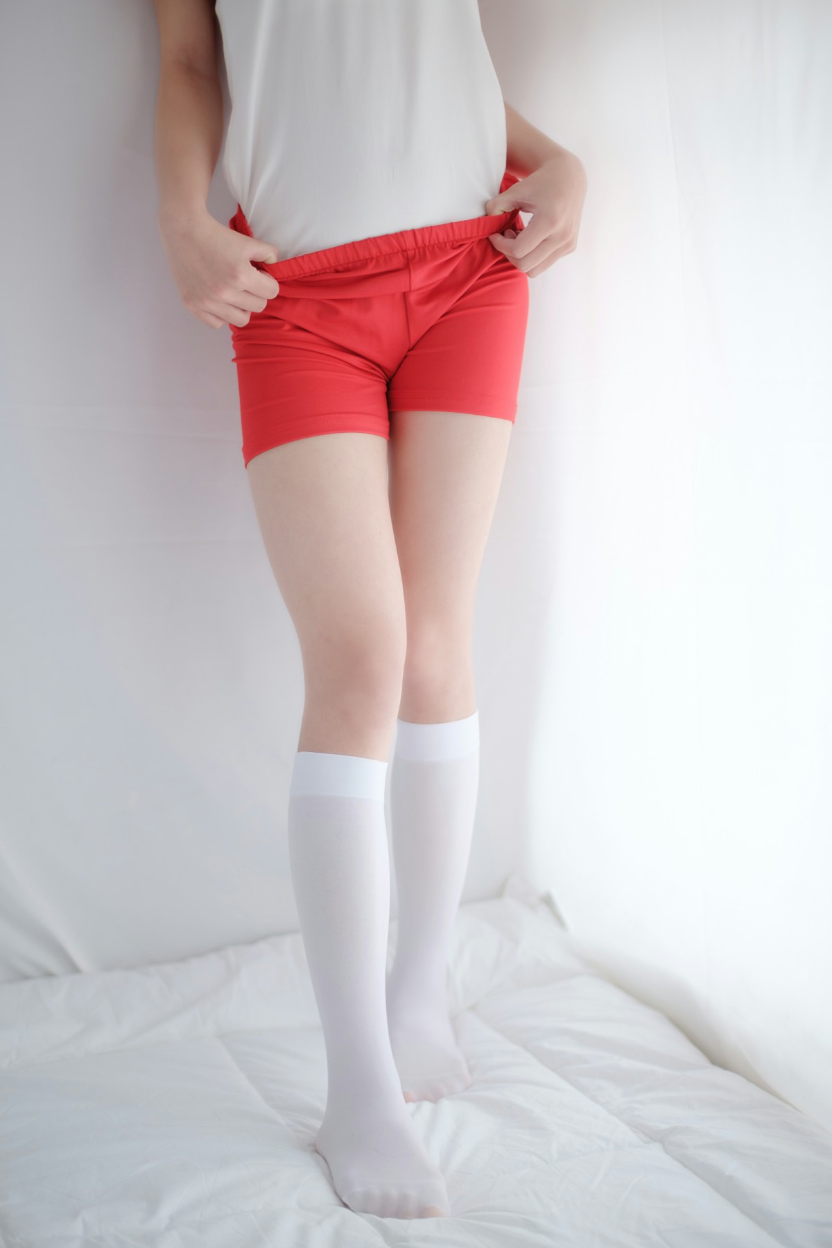 [森萝财团]R15-024白 – 红 – 黑 – COSPLAY