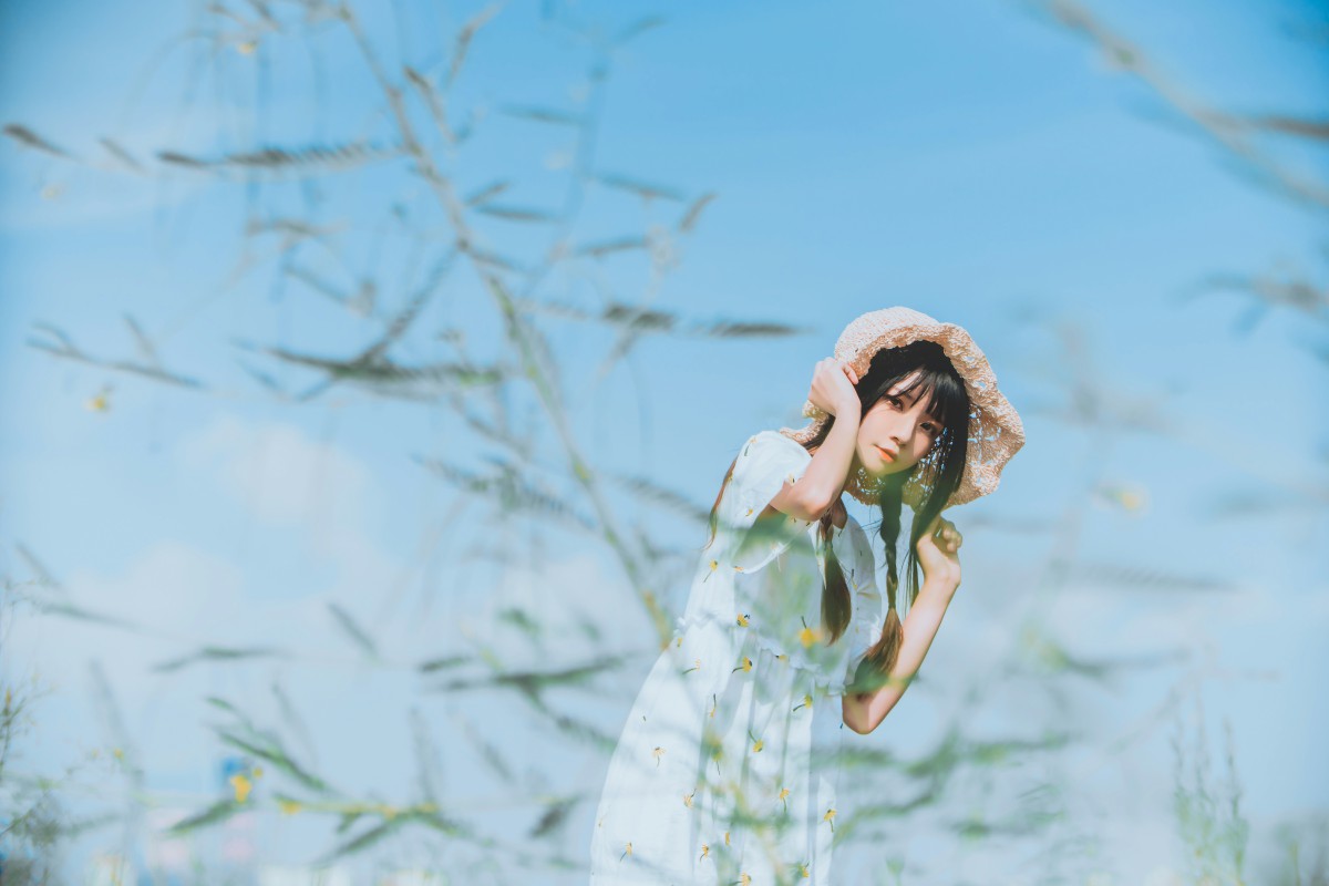 萝莉风COS 桜桃喵 – 田野 – COSPLAY