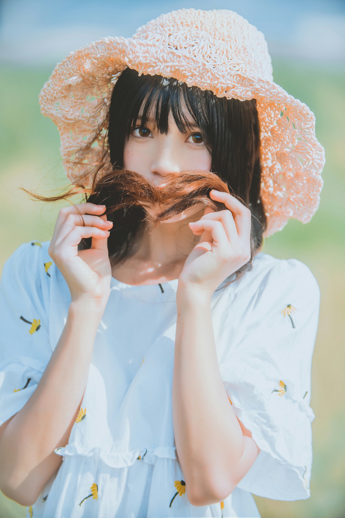 萝莉风COS 桜桃喵 – 田野 – COSPLAY