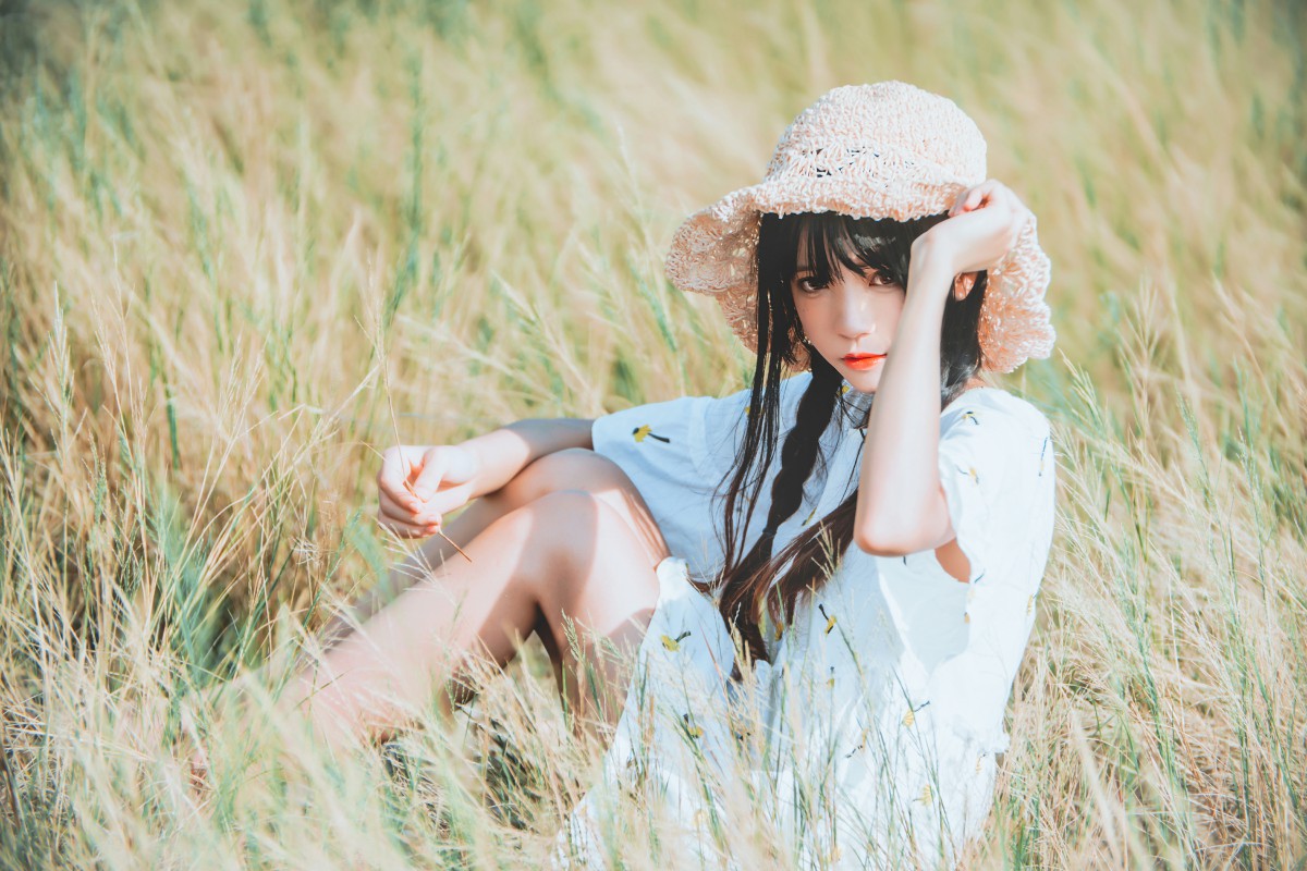 萝莉风COS 桜桃喵 – 田野 – COSPLAY