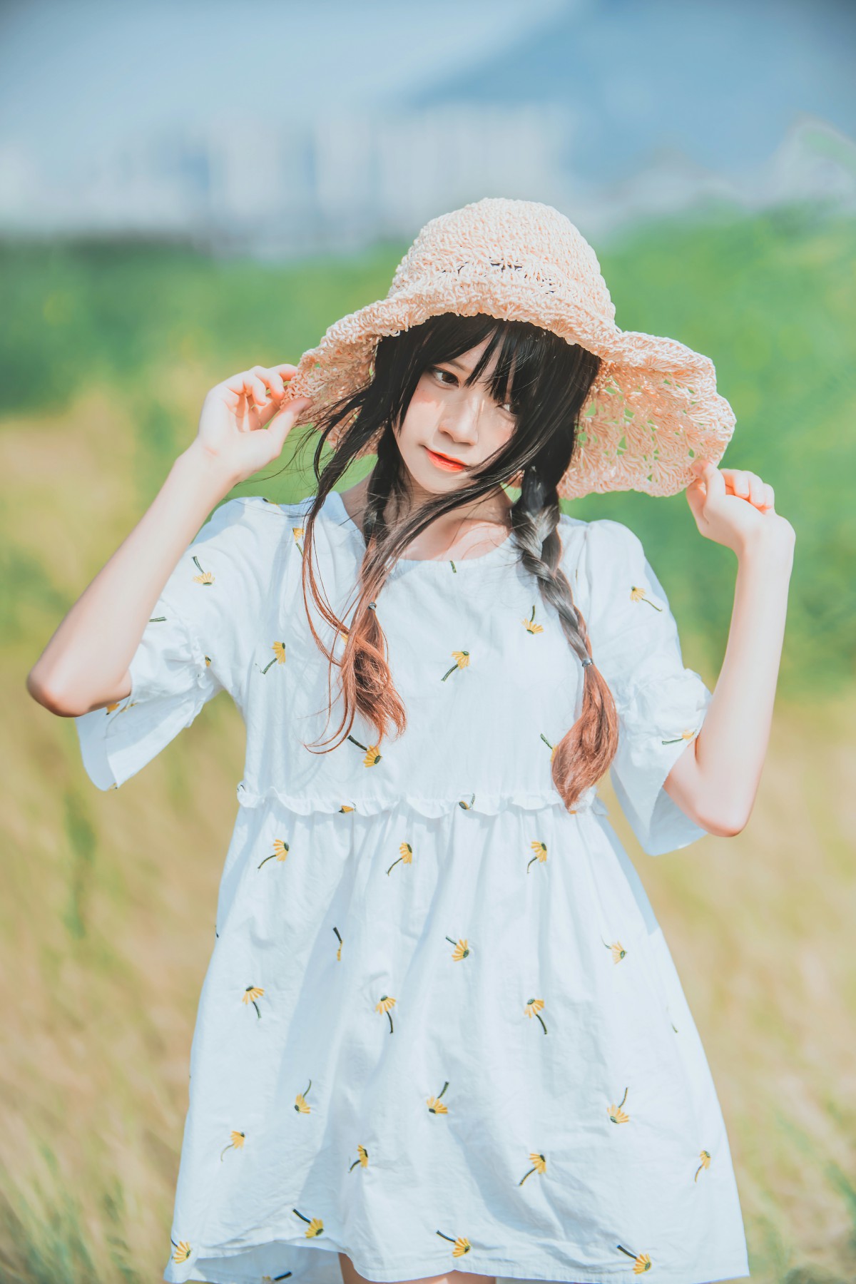 萝莉风COS 桜桃喵 – 田野 – COSPLAY