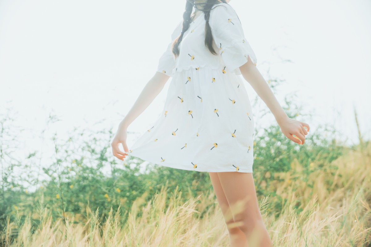 萝莉风COS 桜桃喵 – 田野 – COSPLAY
