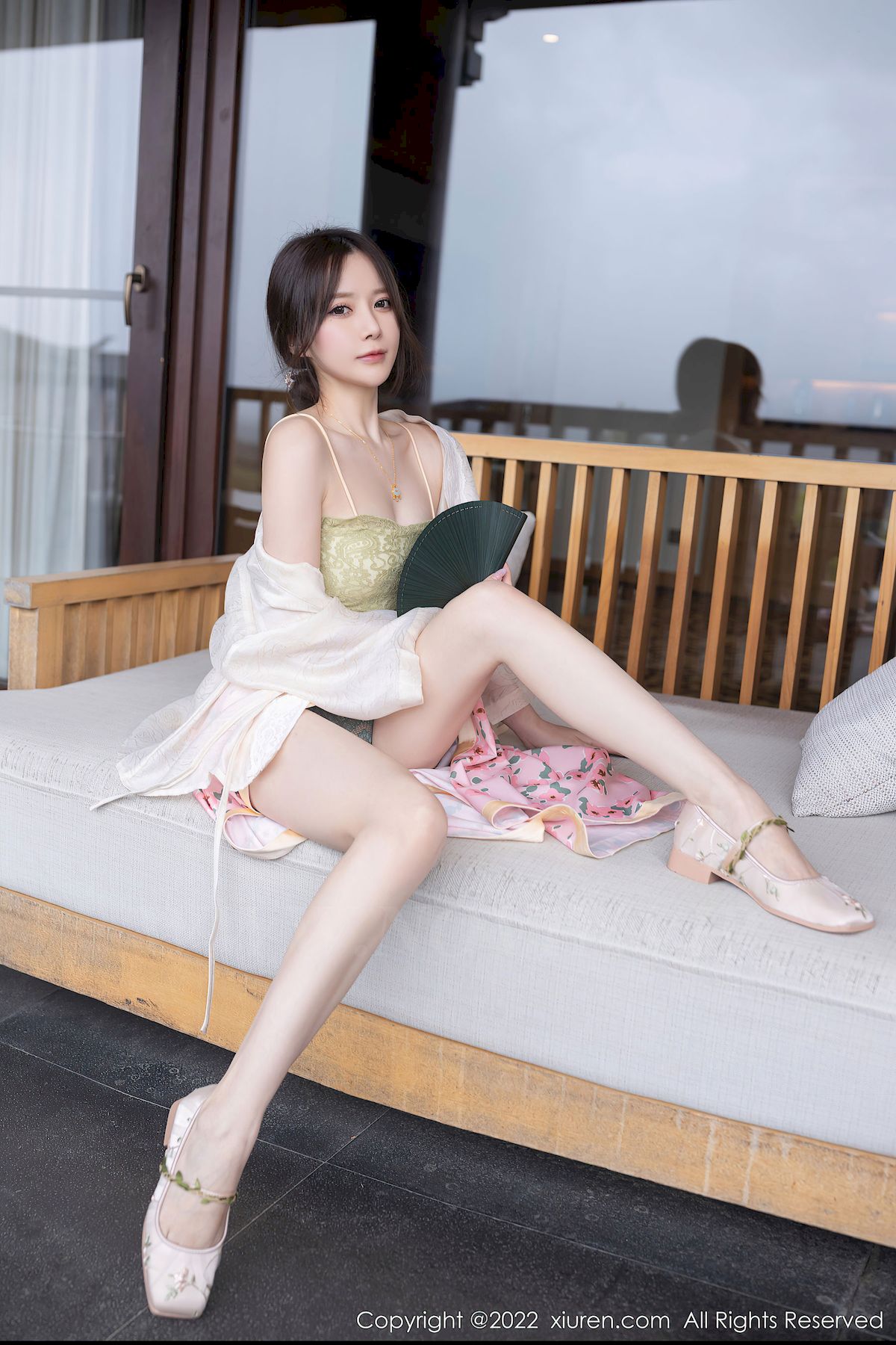 [秀人XiuRen] No.5130 模特鱼子酱Fish – 古装服饰+修长美腿云南旅拍
