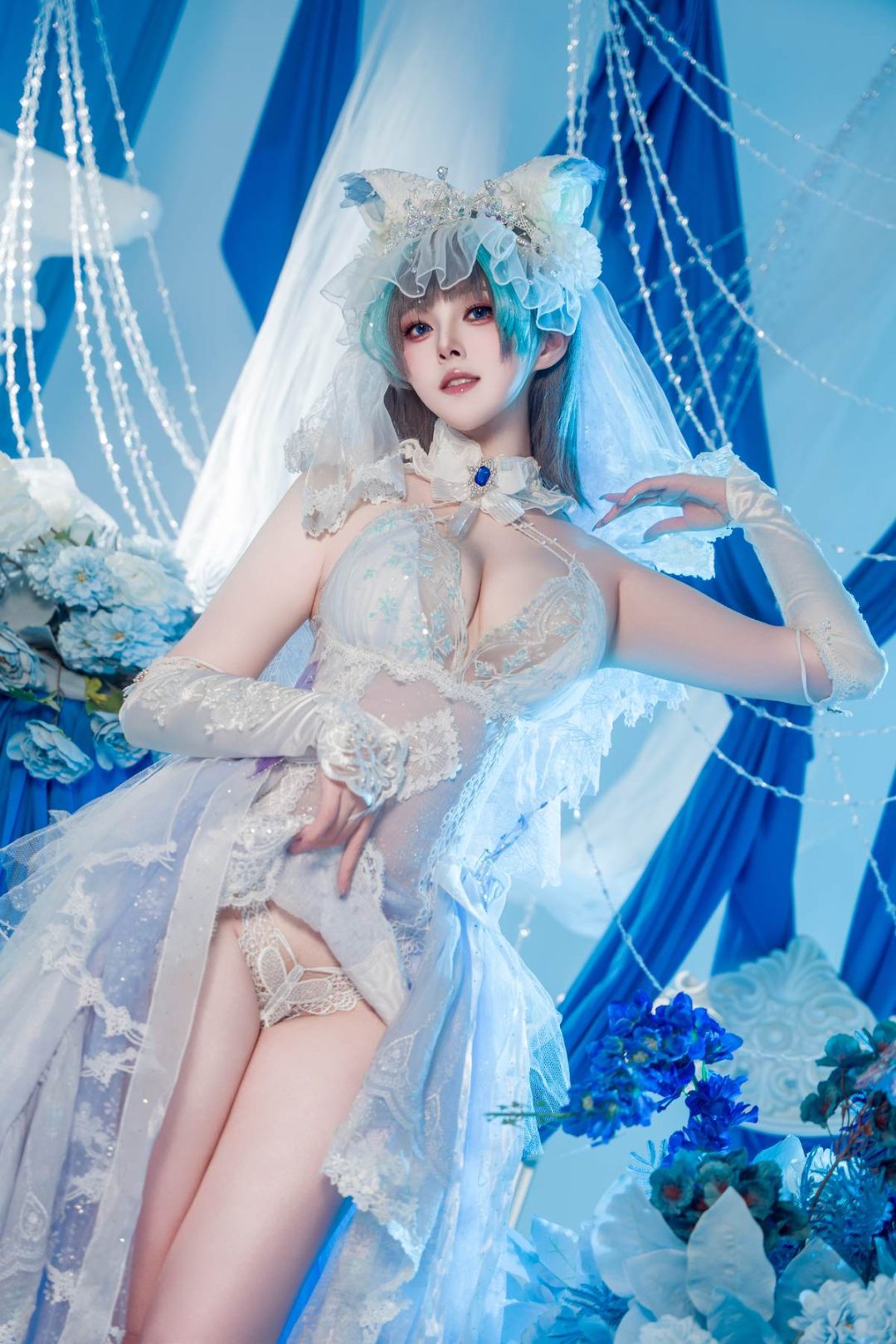 Natsuko夏夏子 – 碧蓝航线 柴郡婚纱：白色婚纱蕾丝内衣 巨乳美腿 70P