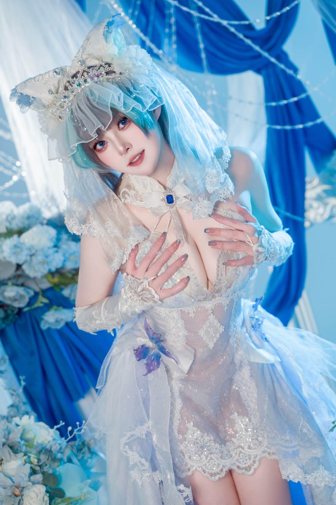 Natsuko夏夏子 – 碧蓝航线 柴郡婚纱：白色婚纱蕾丝内衣 巨乳美腿 70P