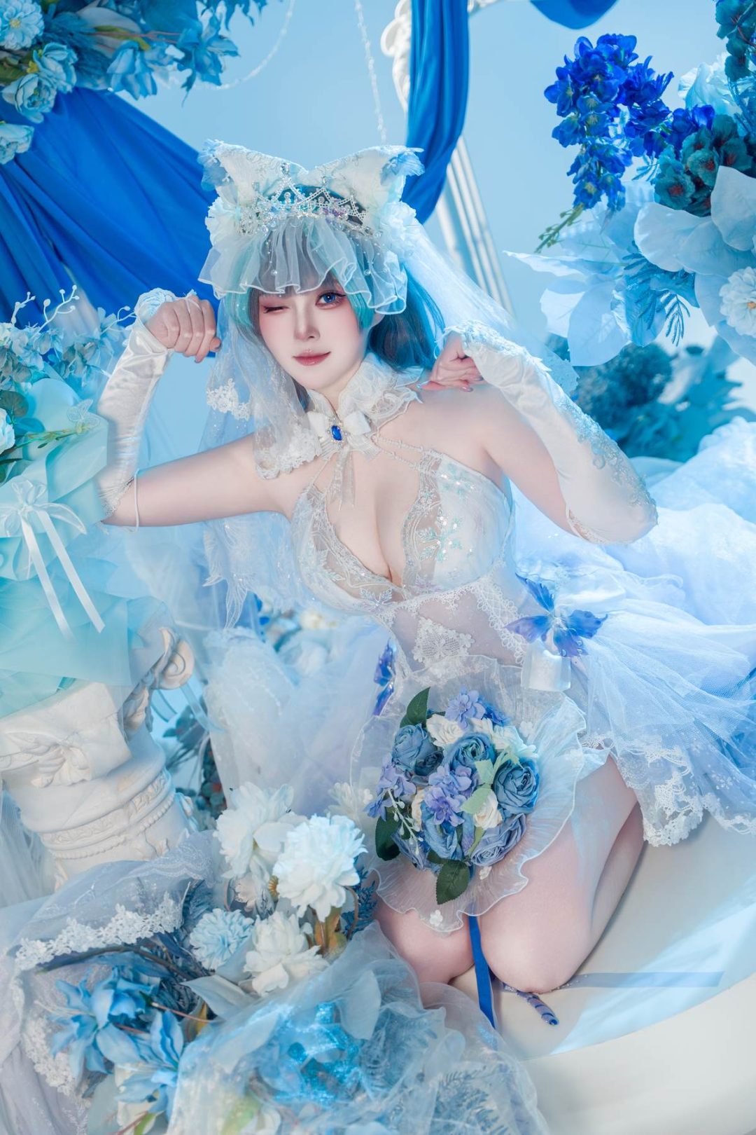 Natsuko夏夏子 – 碧蓝航线 柴郡婚纱：白色婚纱蕾丝内衣 巨乳美腿 70P