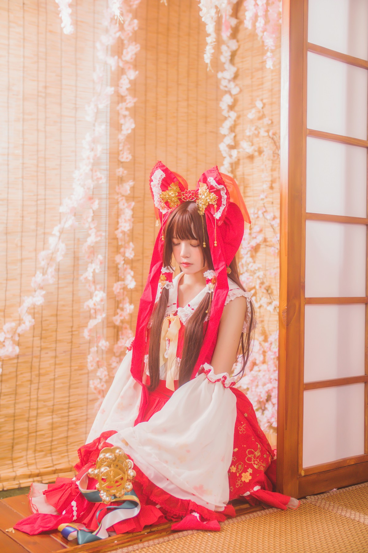 萝莉风COS 桜桃喵 – 灵梦 新年快乐 – COSPLAY