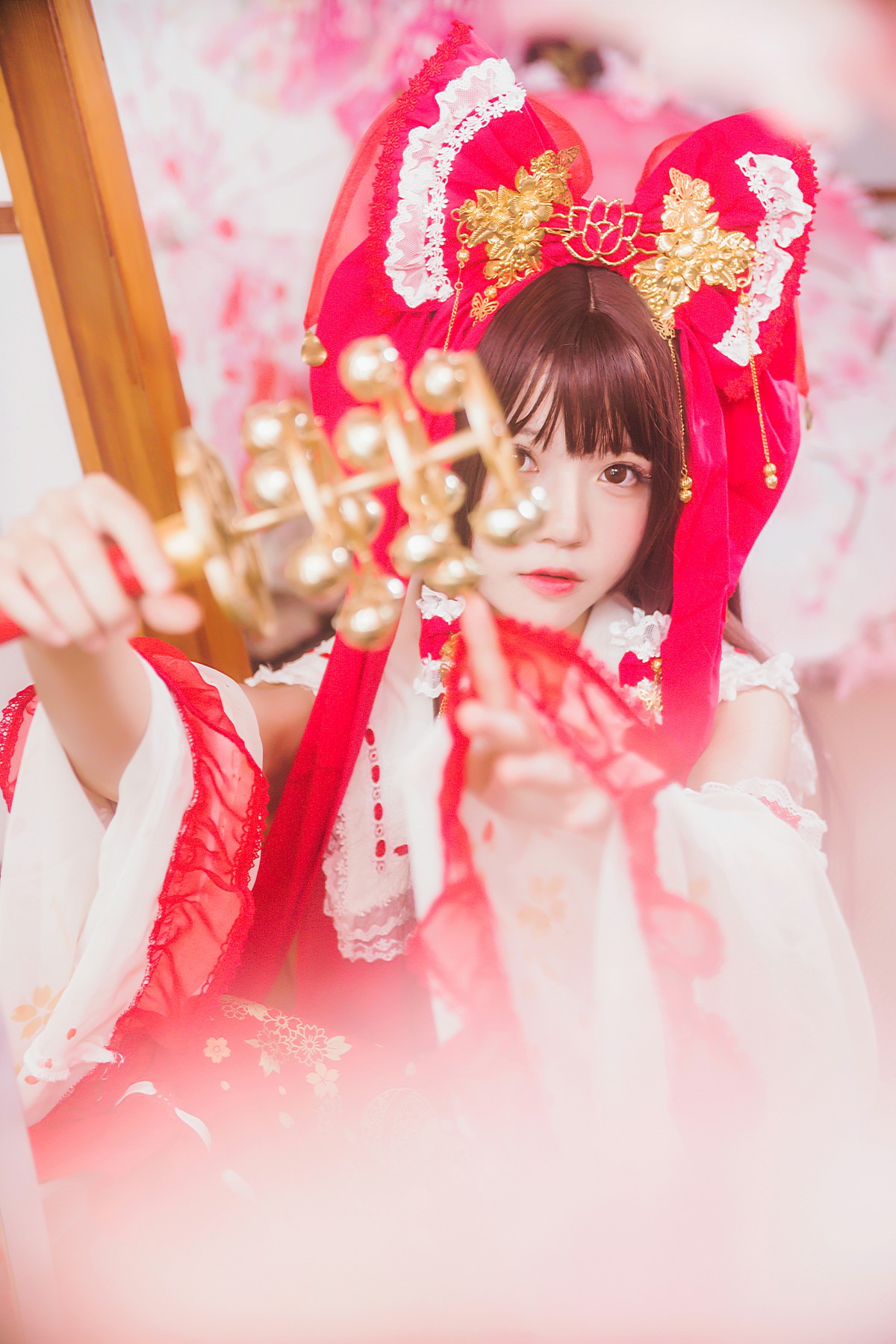 萝莉风COS 桜桃喵 – 灵梦 新年快乐 – COSPLAY