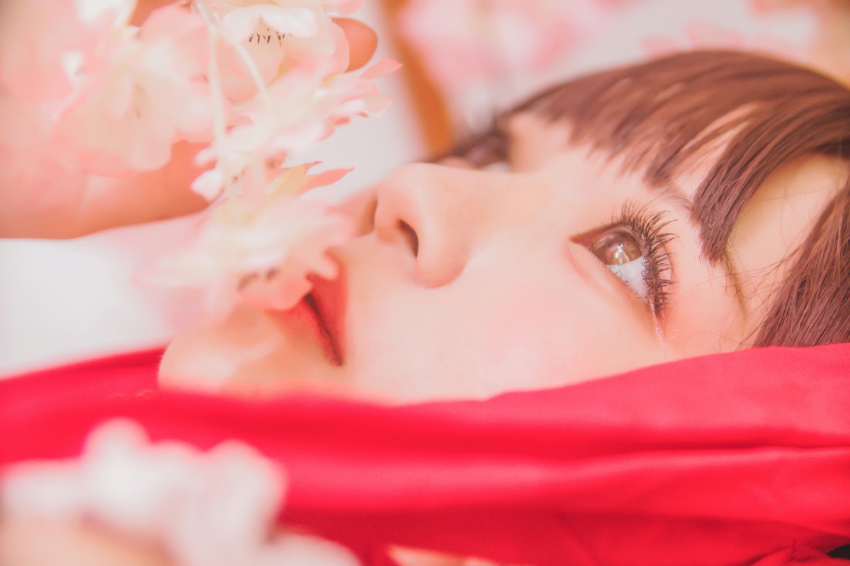萝莉风COS 桜桃喵 – 灵梦 新年快乐 – COSPLAY