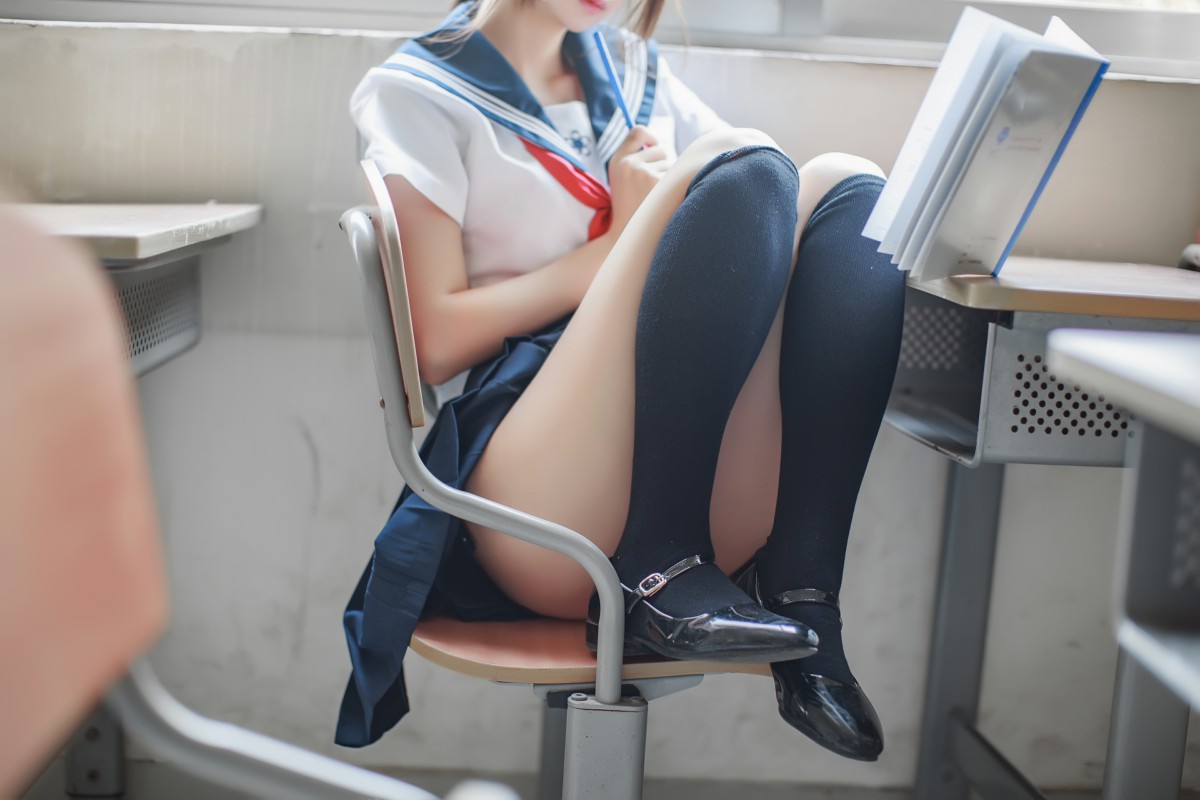 COS美女 疯猫ss – 同桌的水手服 – COSPLAY