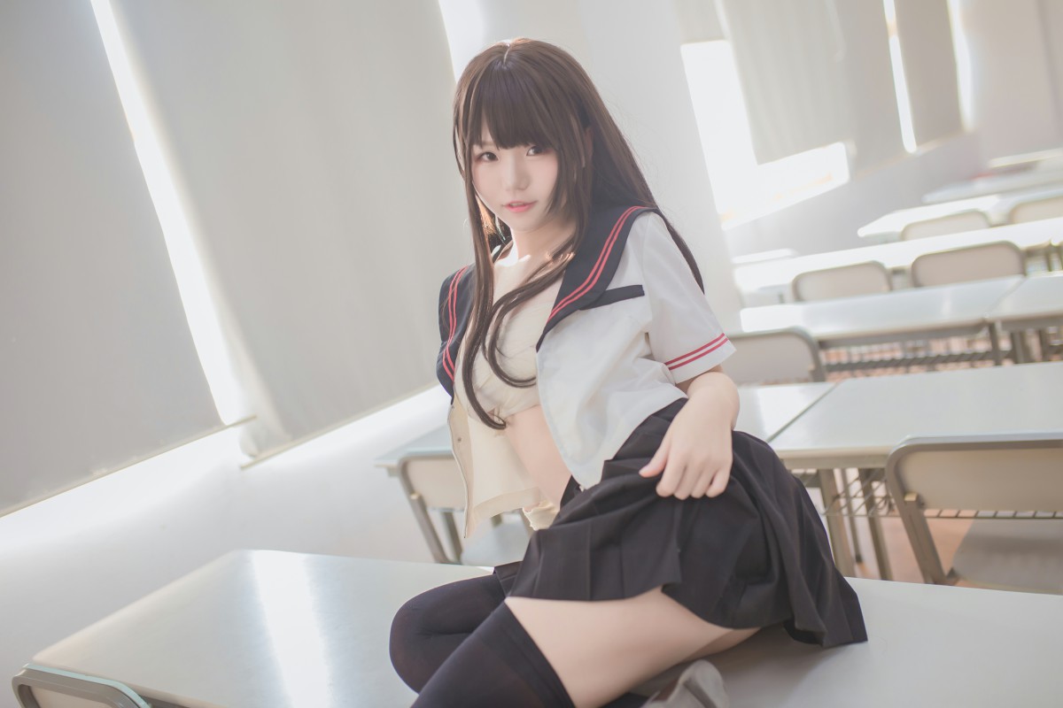 性感人气COSER Yoko宅夏Cos – 黑丝JK – COSPLAY