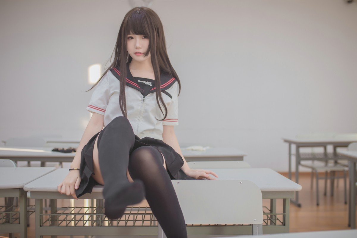 性感人气COSER Yoko宅夏Cos – 黑丝JK – COSPLAY