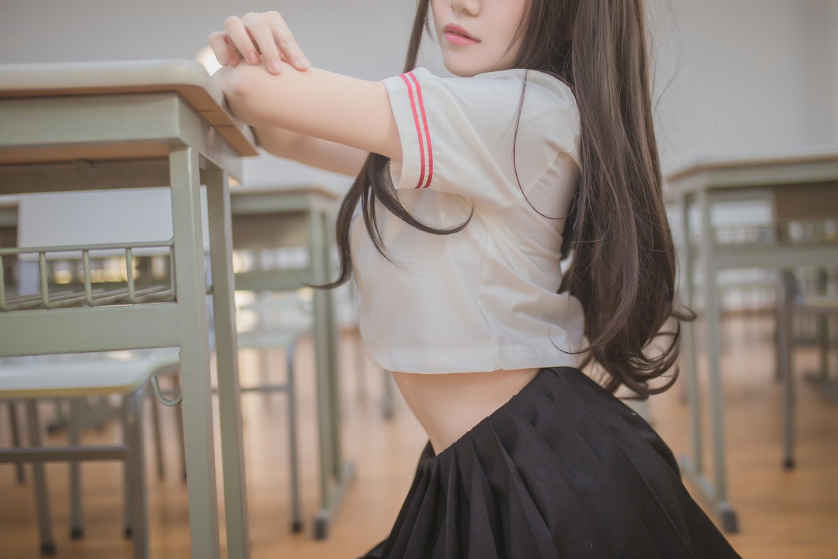 性感人气COSER Yoko宅夏Cos – 黑丝JK – COSPLAY